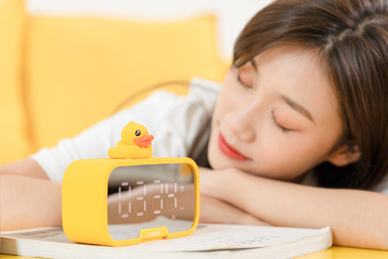 Wireless bluetooth speaker mini with alarm clock (7)