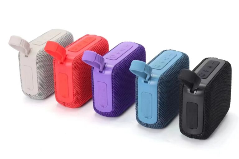 Mini Portable Outdoor Bluetooth Speaker with Keychain and USB/TF Slot